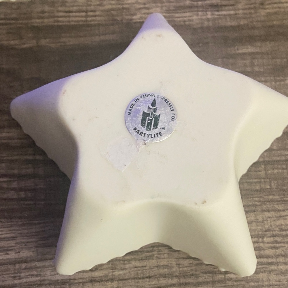 White Sea-Themed PartyLite Candle Holders Set - Picture 3 of 3